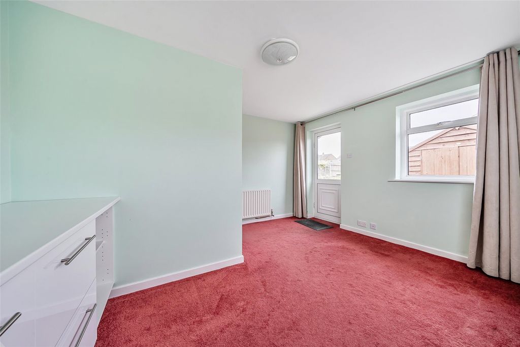 Property photo 2 of 19 Picture No. 06