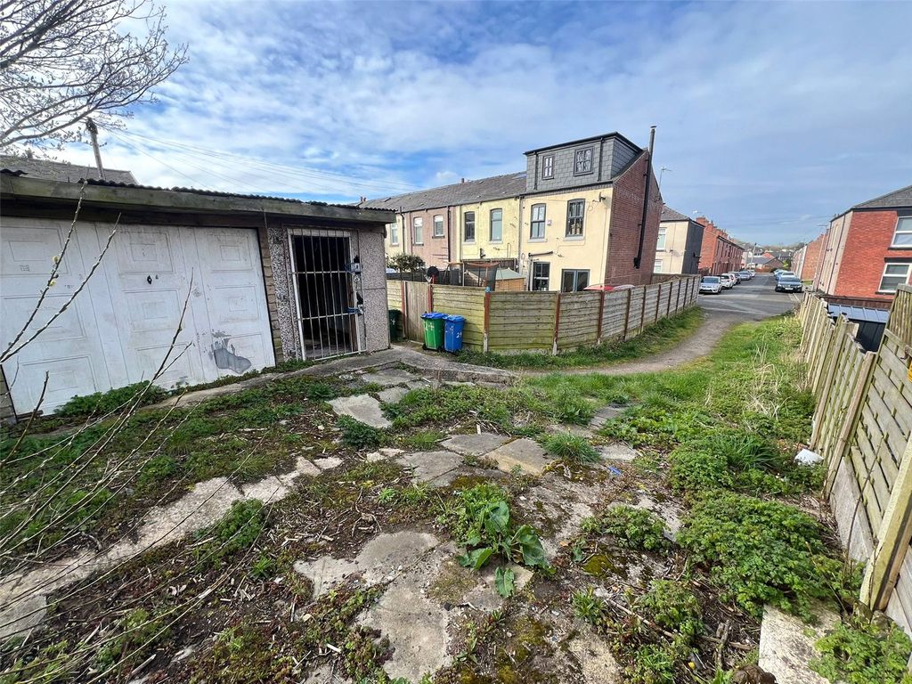 Property photo 3 of 6 Picture No. 07