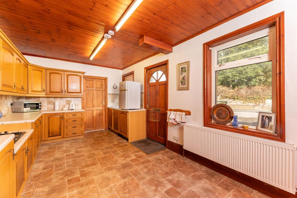 Additional image 9 of 2 bed flat for saleBridge Avenue, Otley LS21