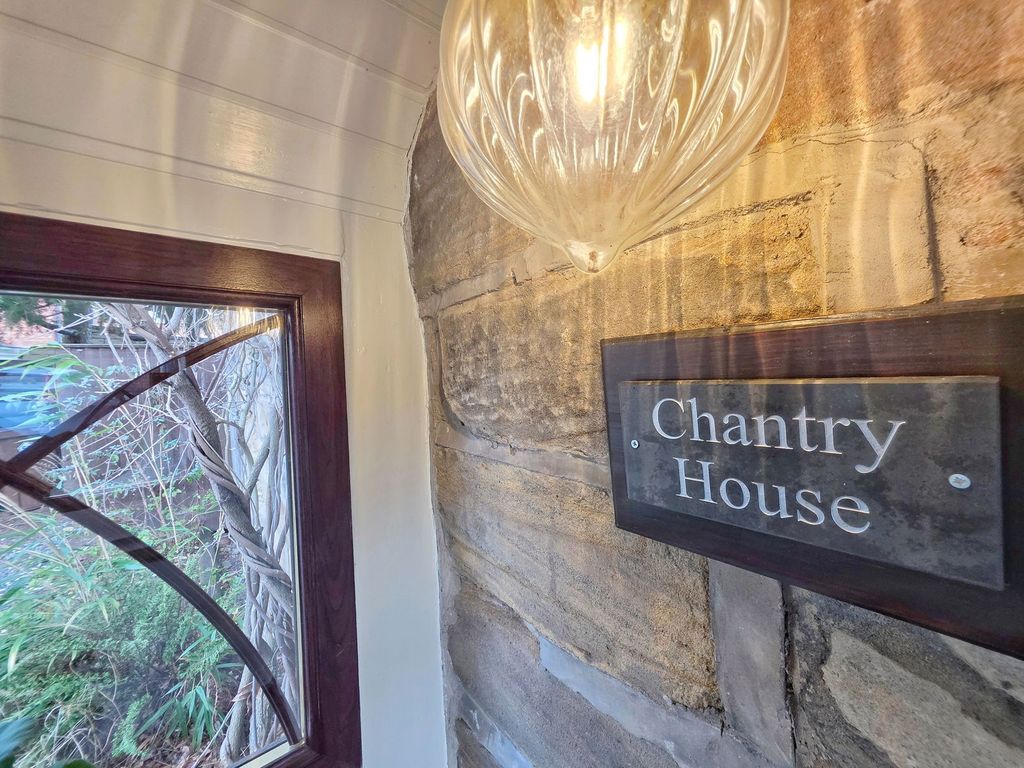 Property photo 3 of 38