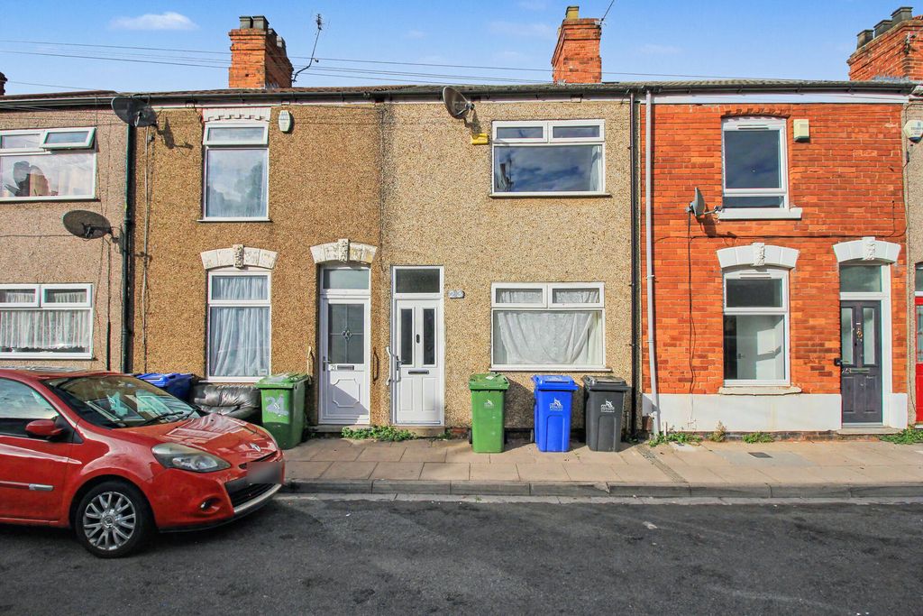 Property photo 1 of 7 Harold Street - Front