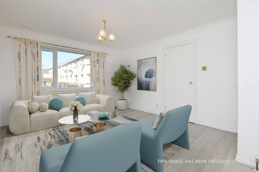 Property photo 2 of 24