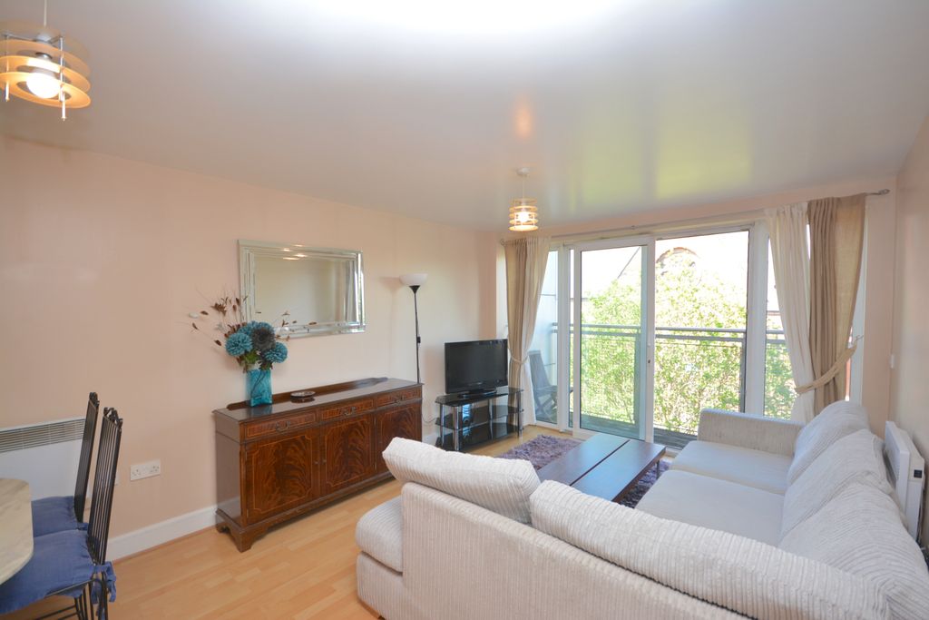 Property photo 2 of 15 Lounge/Diner