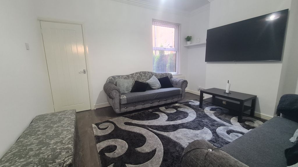 Property photo 3 of 10