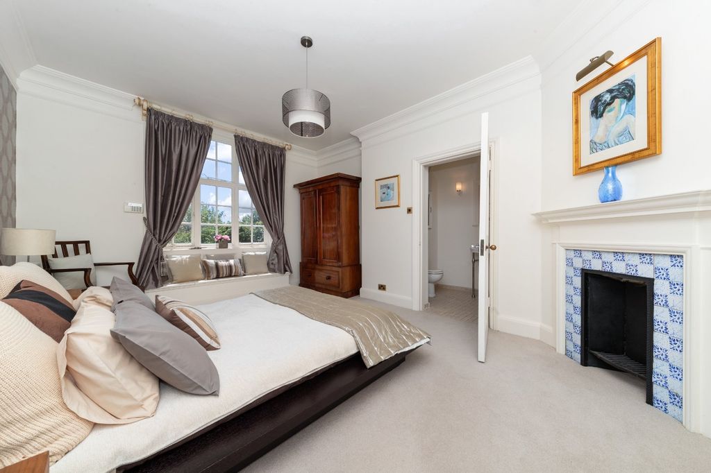 Additional image 14 of 7 bed detached house for saleAdams Road, Cambridge, Cambridgeshire CB3