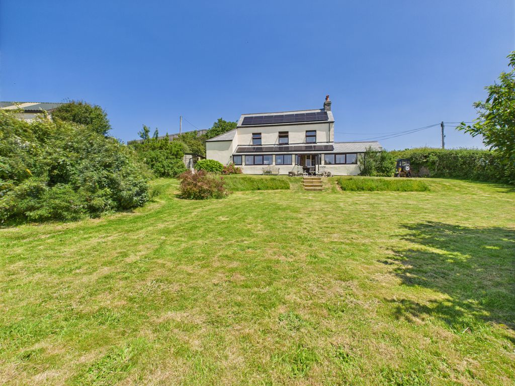 Property photo 3 of 33