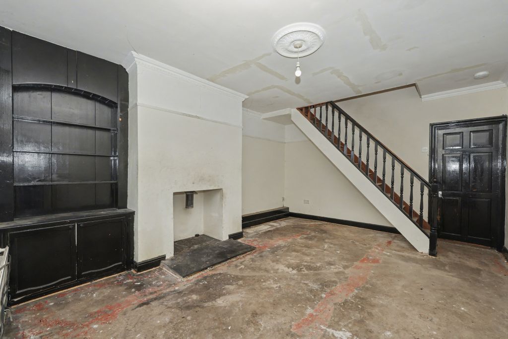 Property photo 3 of 19 5 The Mount, Camerton, Workington, Cumbria, Ca14 1Ly