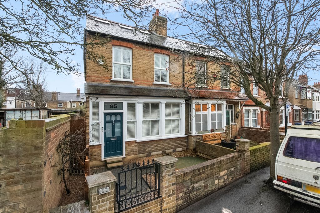 Property photo 1 of 12 Photo 20