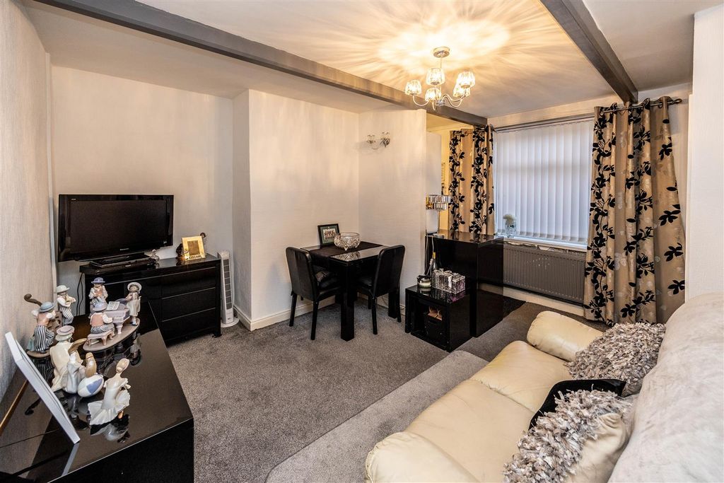 Property photo 2 of 26 66Fgrhudds-180226-2.Jpg