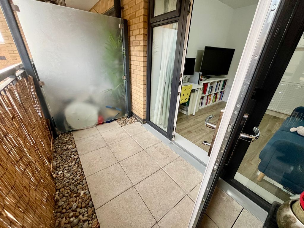 Property photo 2 of 16 Img_2607