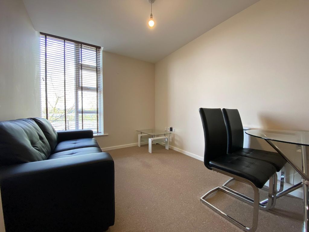 Property photo 2 of 10 Lounge