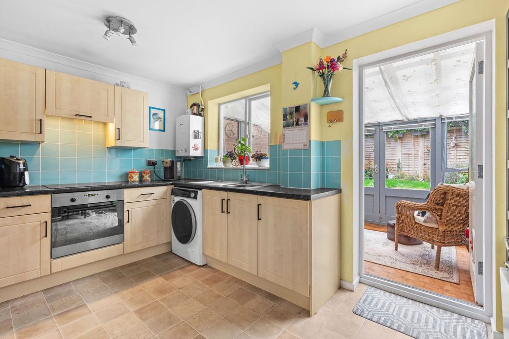 Property photo 3 of 11 Kitchen/Dining