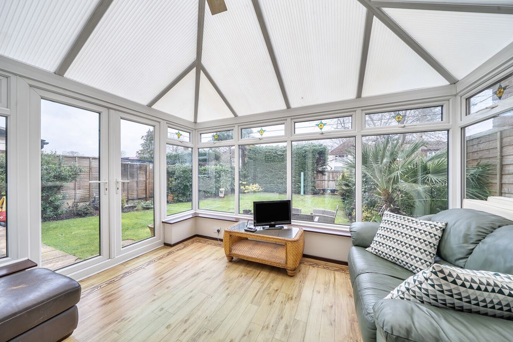 Property photo 3 of 16 1405840-1-6980Cbe...