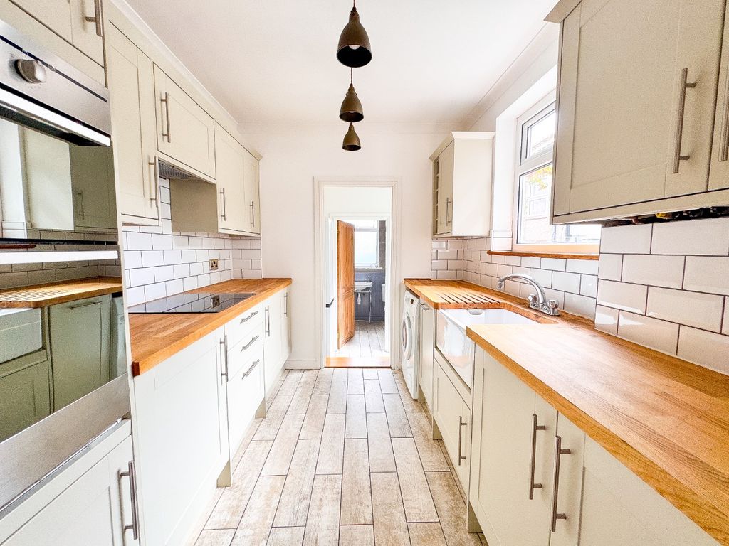 Property photo 3 of 16 4511686