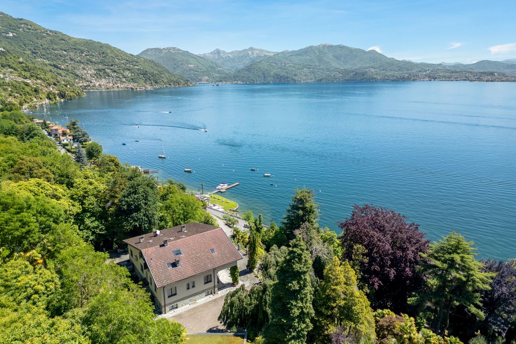 Property photo 1 of 42