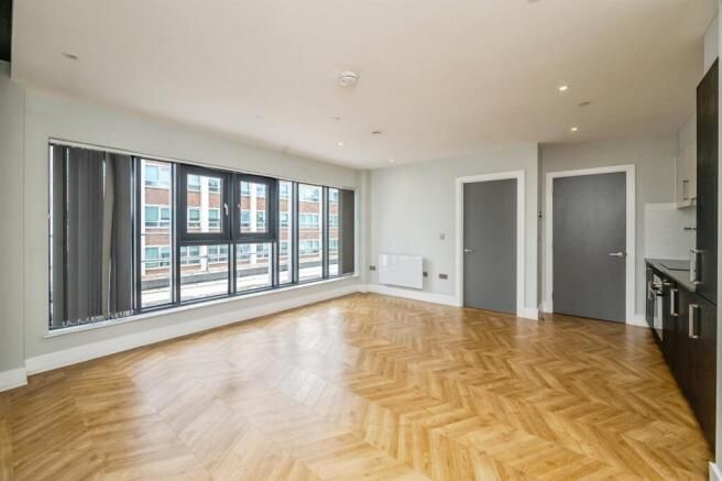 Property photo 1 of 12 Image