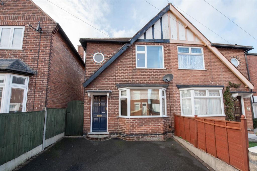 Property photo 1 of 9