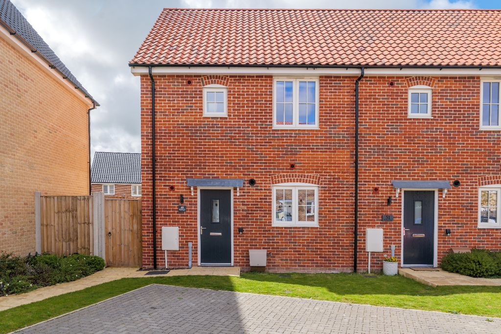 Property photo 2 of 16 5101839