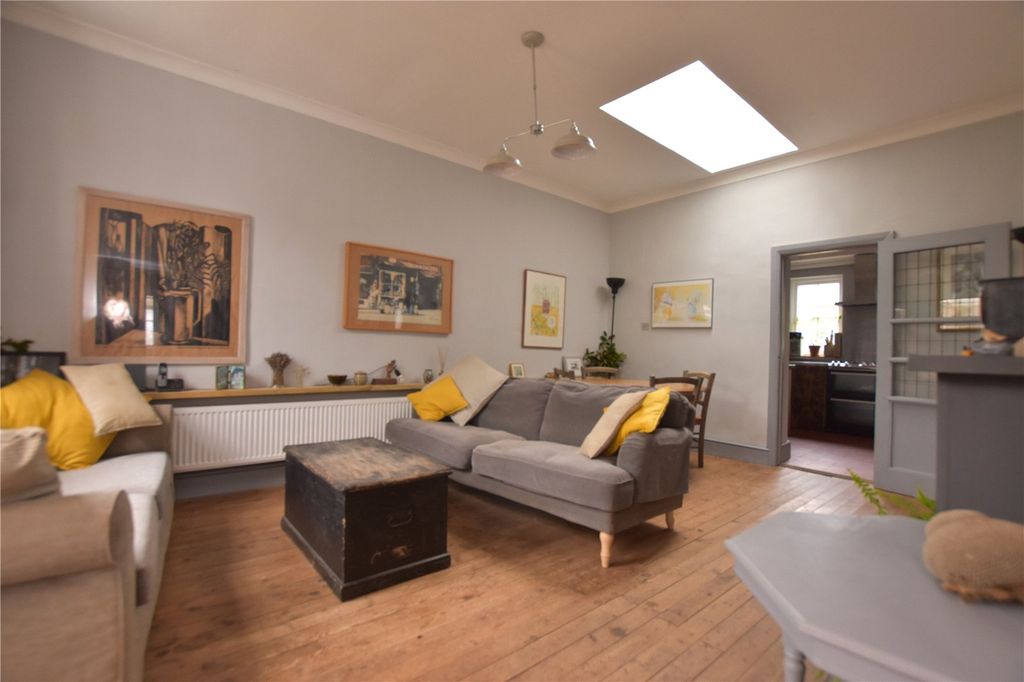 Property photo 2 of 15 Picture No. 09