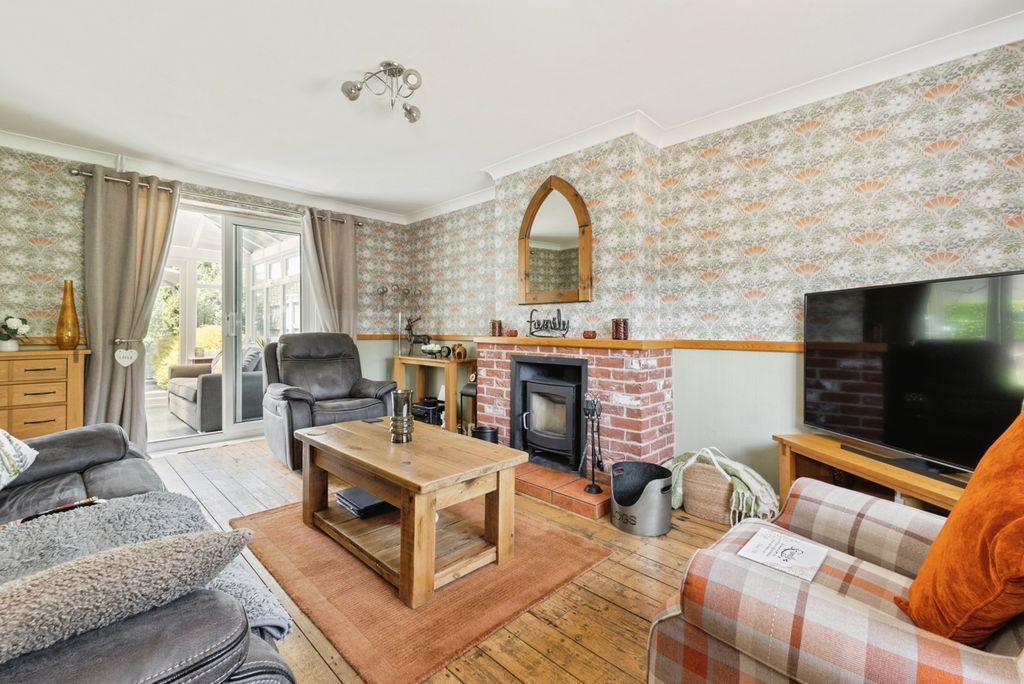 Property photo 2 of 22 Pbox-Img.Jpg