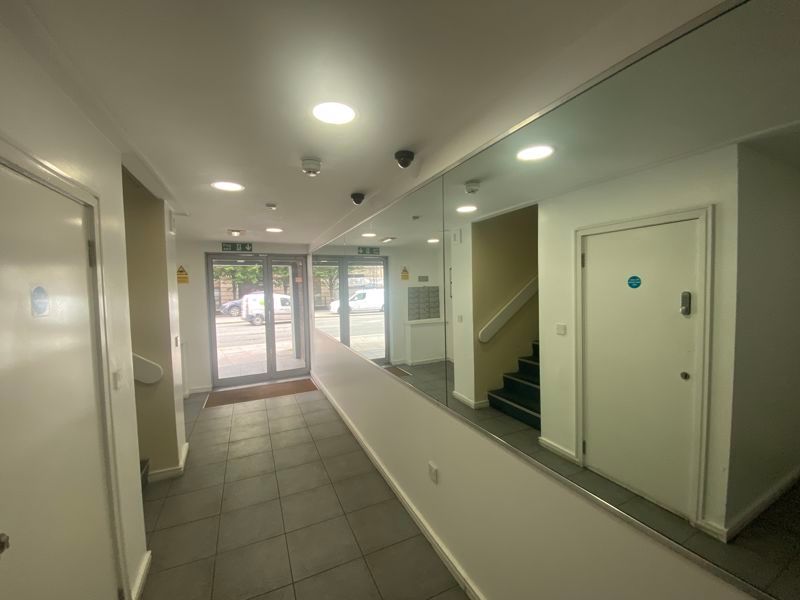 Property photo 2 of 7 Building Entrance
