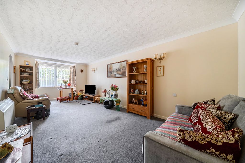 Property photo 3 of 19