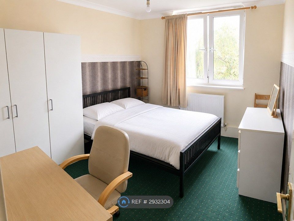 Property photo 1 of 3