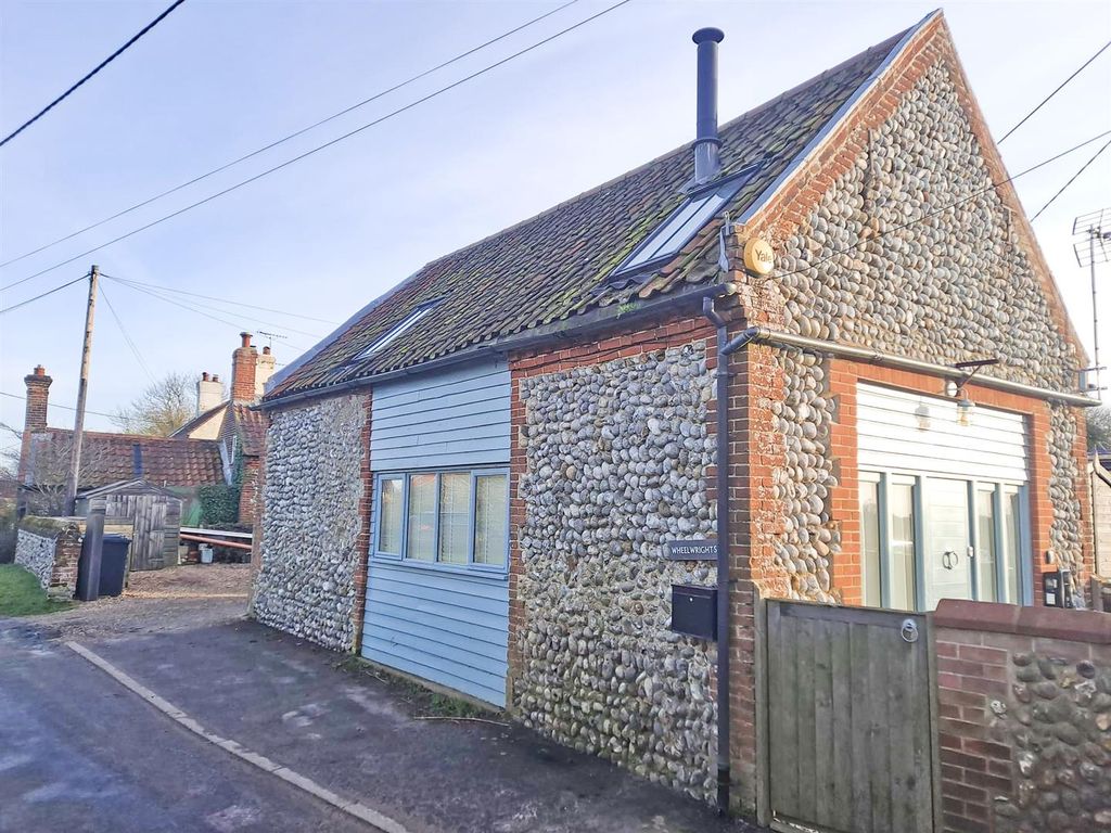 Property photo 1 of 19 Front Shoy.Jpg