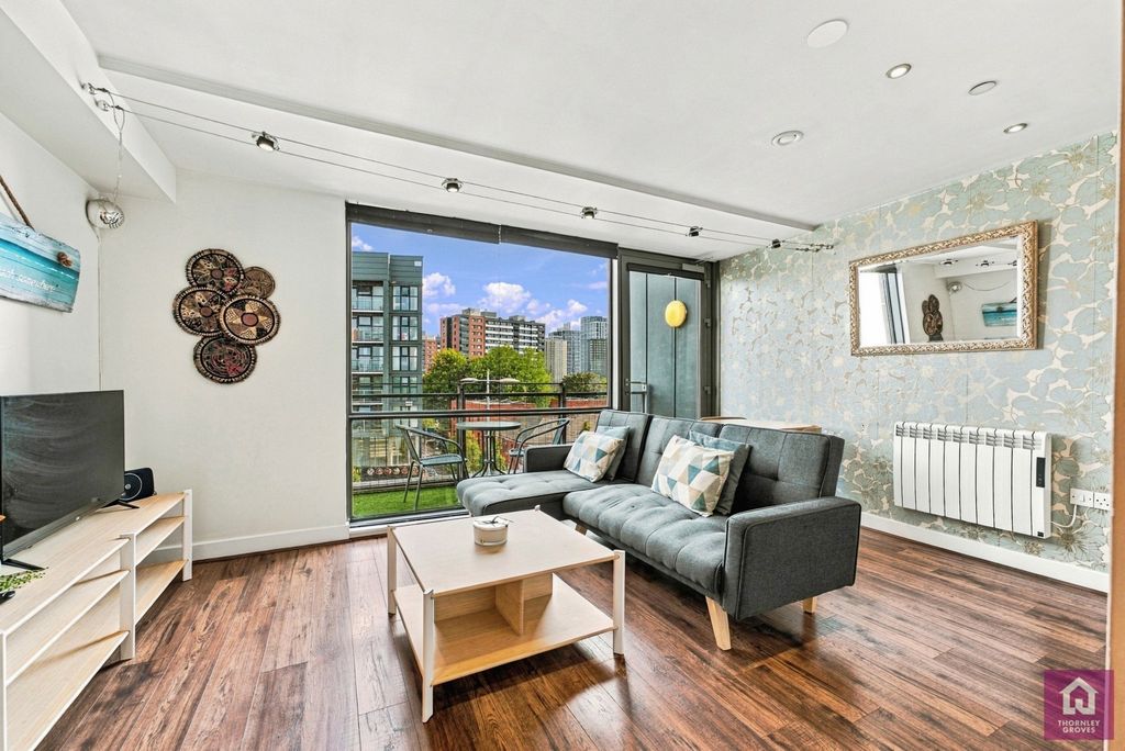 Property photo 3 of 13 Pbox-Img.Jpg