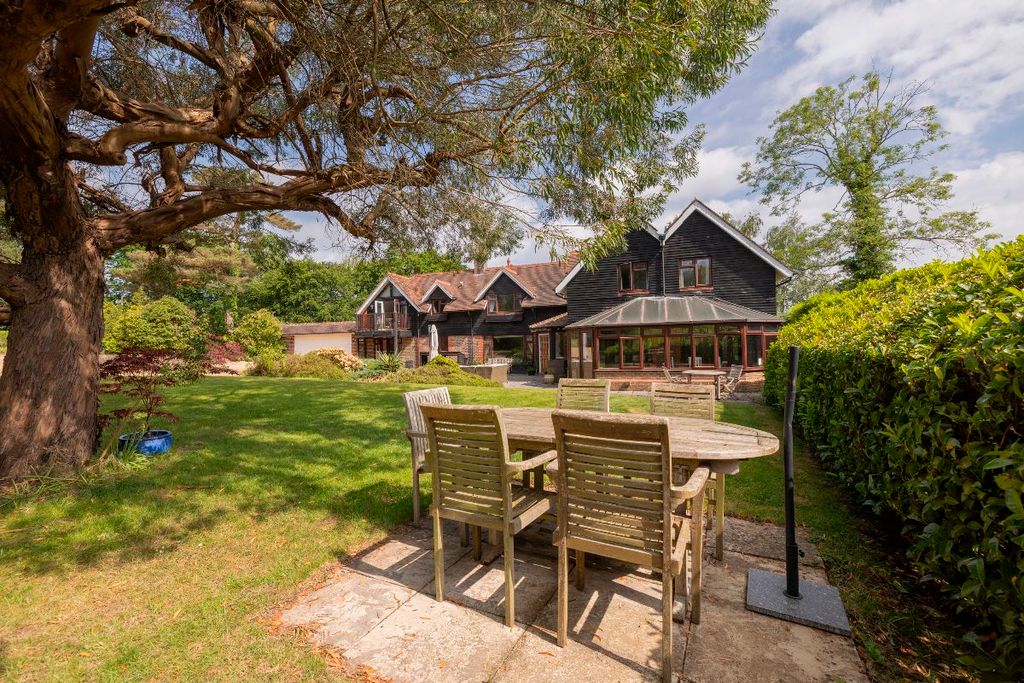 Property photo 2 of 29