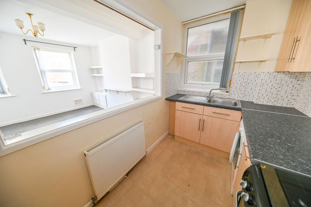 Property photo 3 of 10 Photo 2