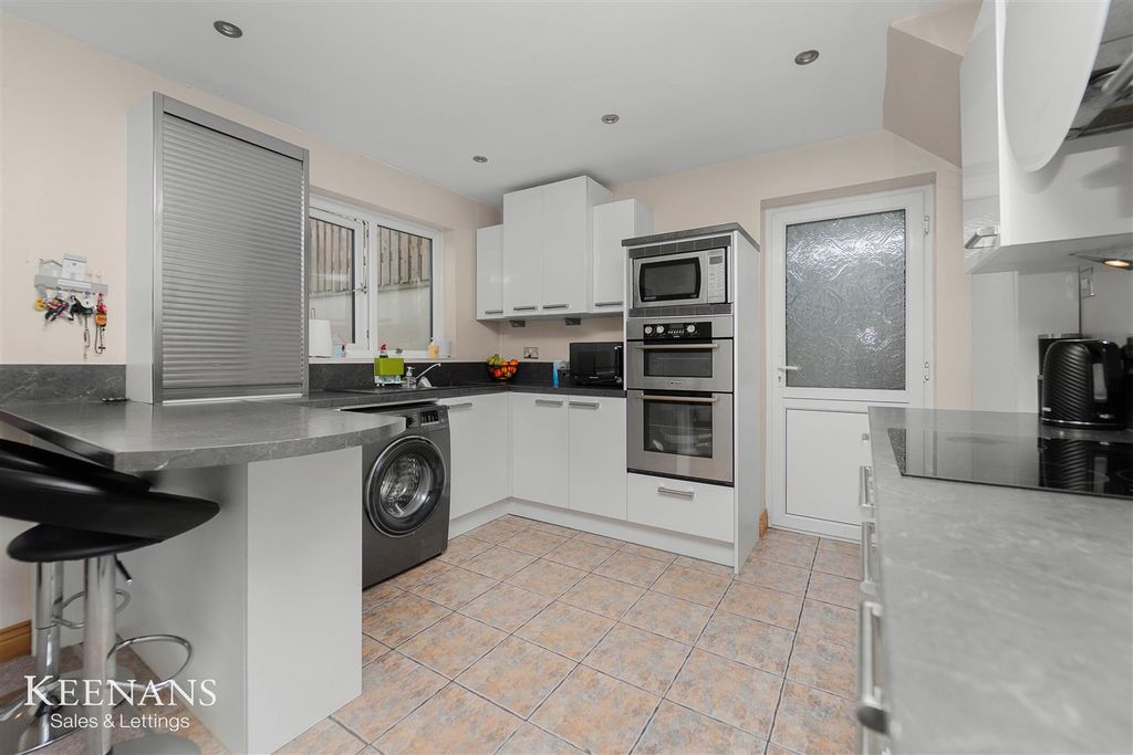 Property photo 3 of 29 3.Jpg