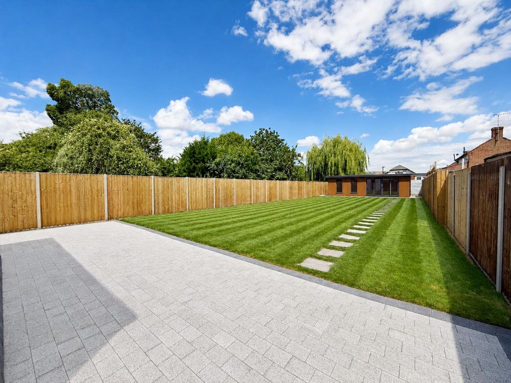 Property photo 1 of 22 4.Png
