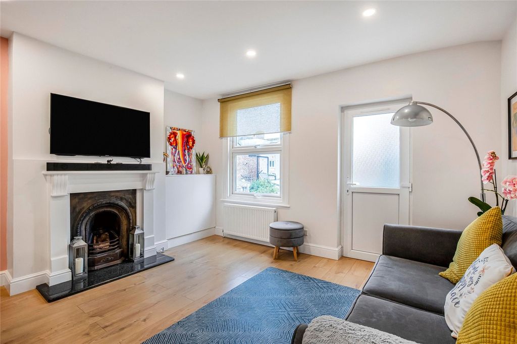 Property photo 3 of 19 Picture No. 39