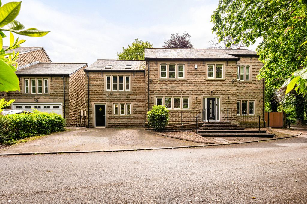 Property photo 1 of 50