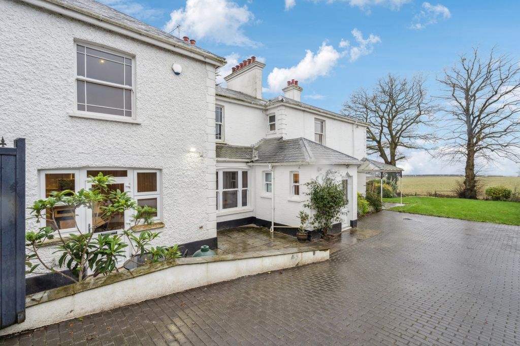 Property photo 1 of 33 Picture No. 34