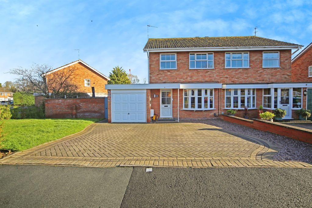 Property photo 1 of 18