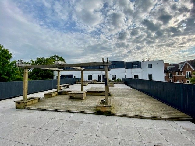Property photo 3 of 8 Terrace