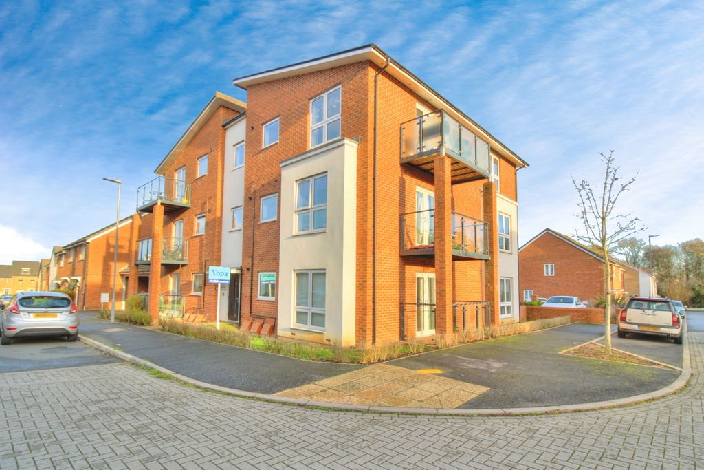 Property photo 1 of 18 Photo #1