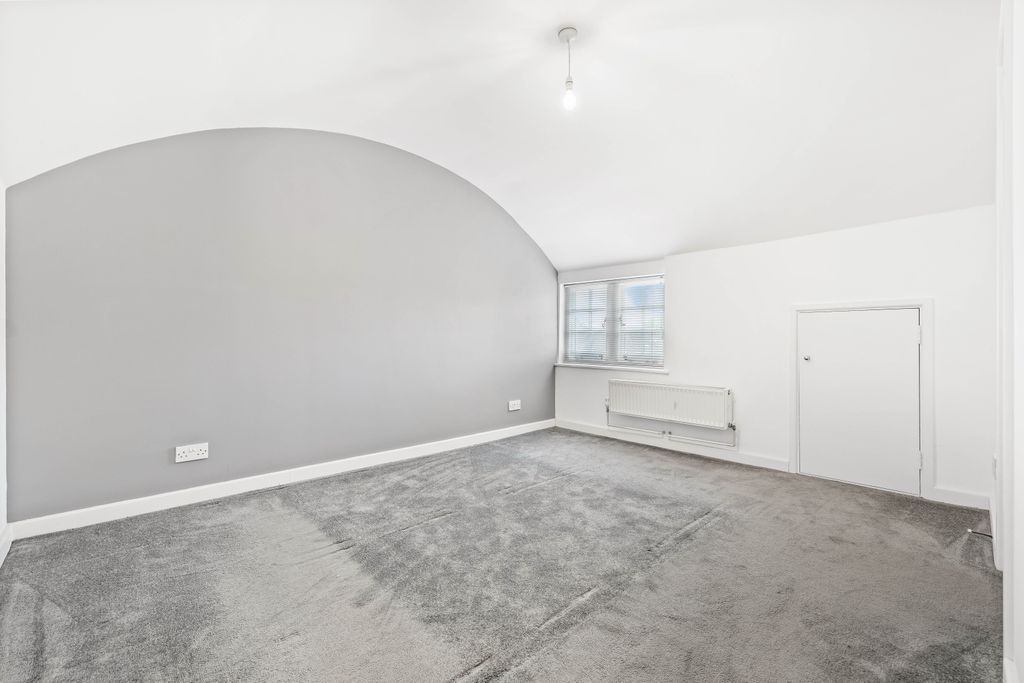 Property photo 3 of 16 Image (10).Jpg