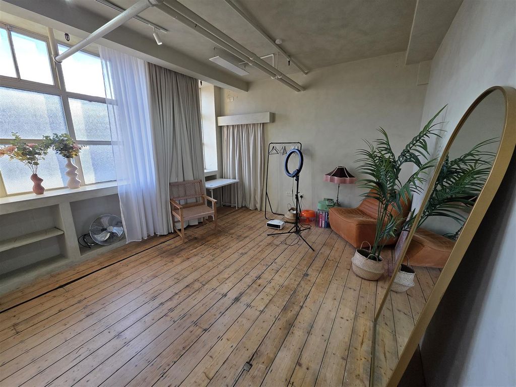 Property photo 2 of 9 2.Jpg