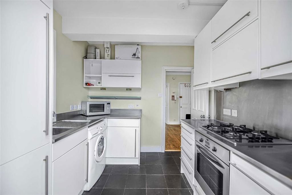 Property photo 3 of 6