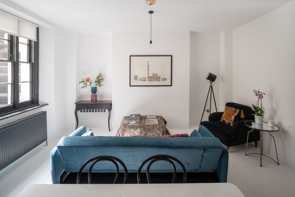 Property photo 3 of 21 341869 - St. George's Drive, London Sw1V - High Res-03473.Jpg