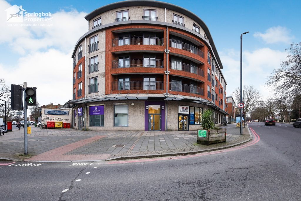 Property photo 1 of 8 Front View