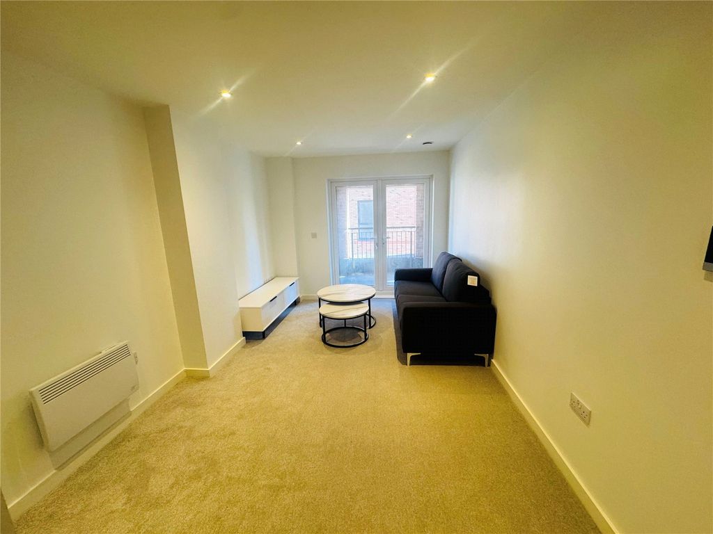 Property photo 2 of 8 Picture No. 10