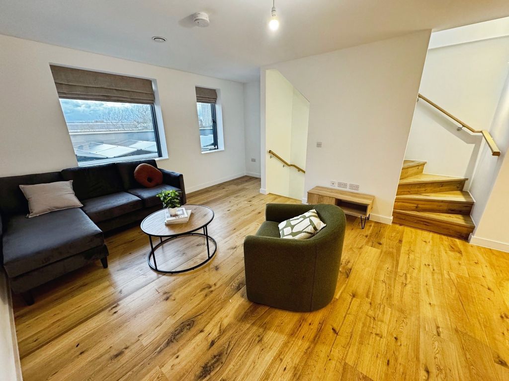 Property photo 3 of 14 Picture No. 30