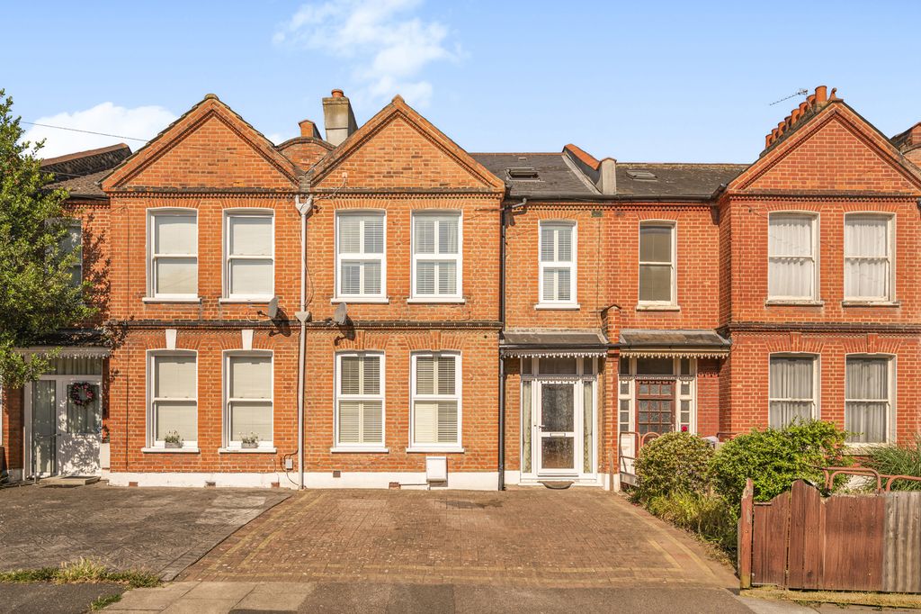 Property photo 1 of 12