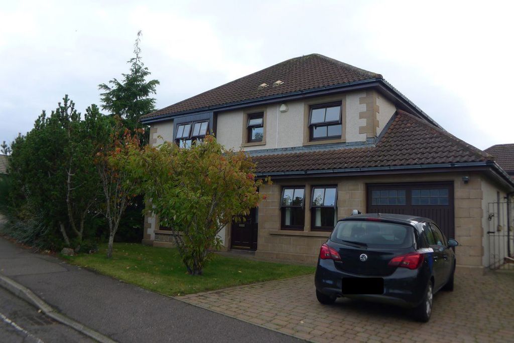 Property photo 1 of 35