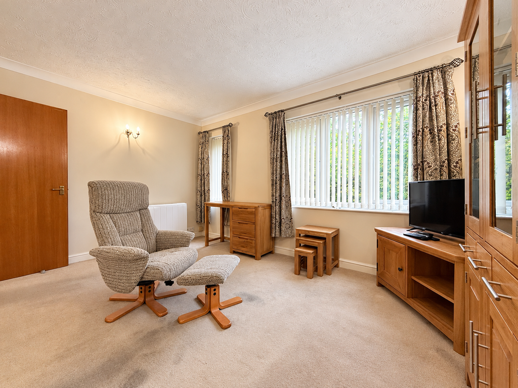 Property photo 3 of 13