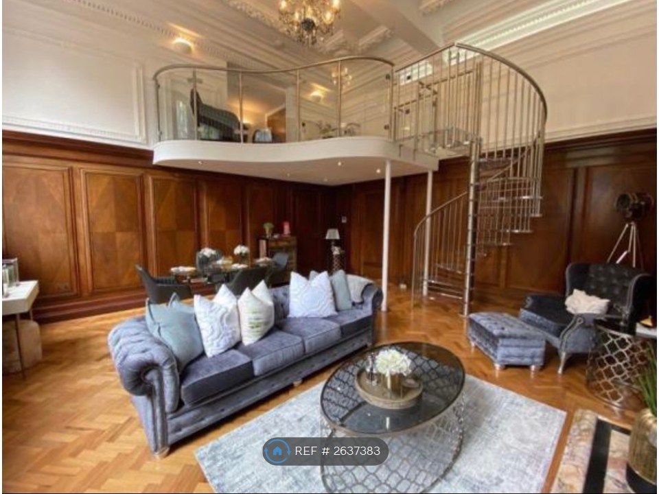 Property photo 2 of 12 Living Are